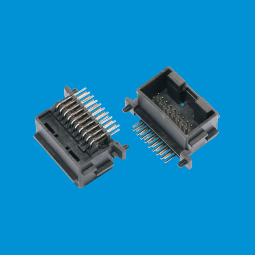 車載前裝18P 90度插板母座